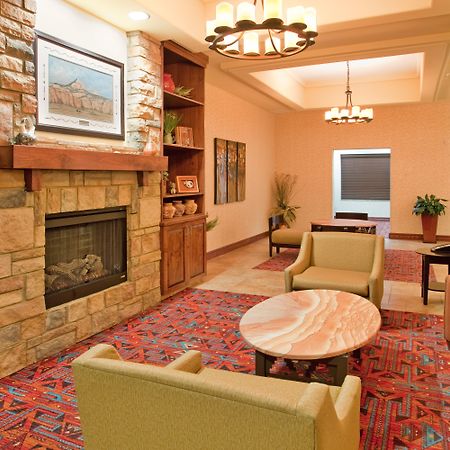 Holiday Inn Express & Suites Gallup East By Ihg Exteriör bild