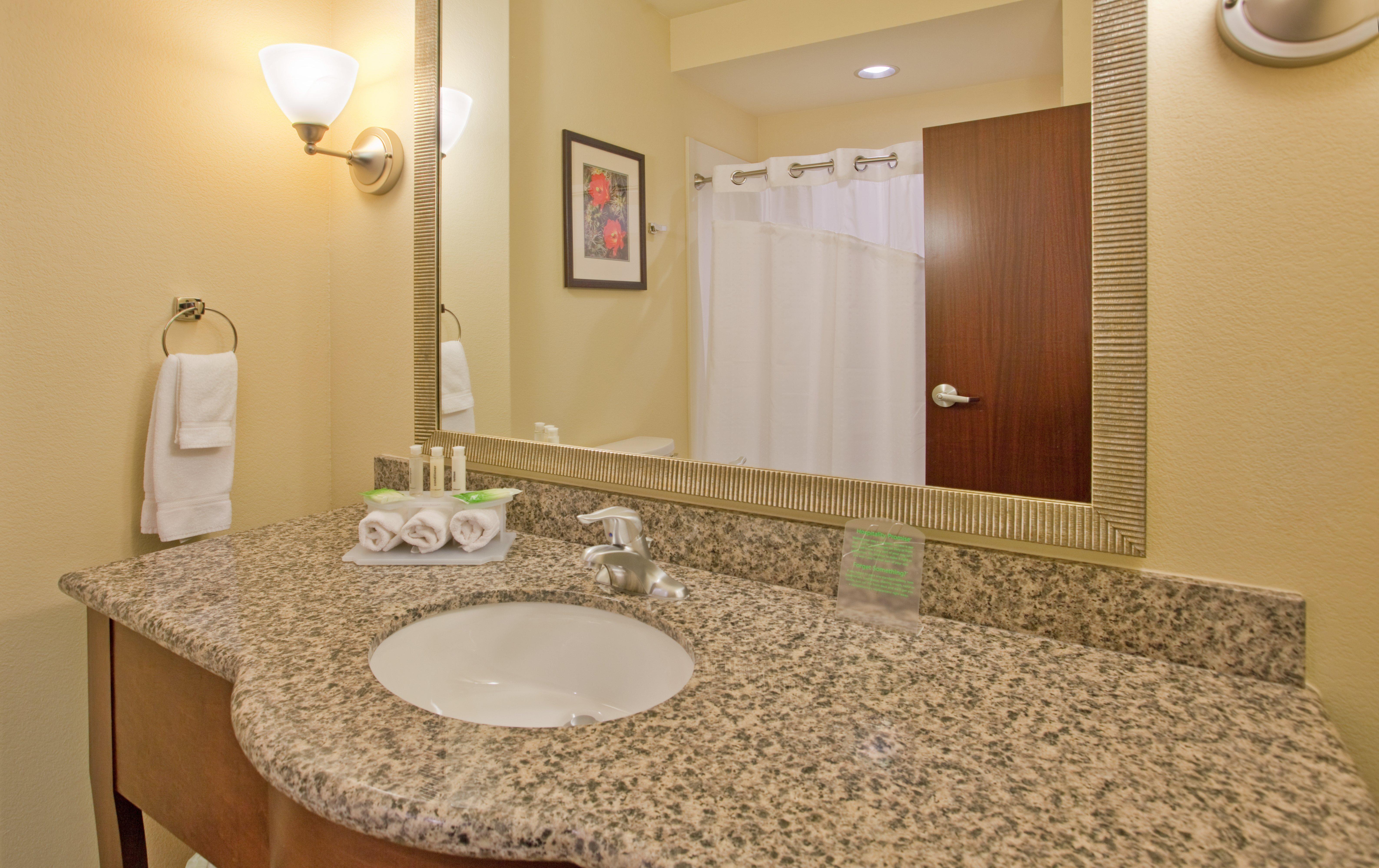 Holiday Inn Express & Suites Gallup East By Ihg Exteriör bild