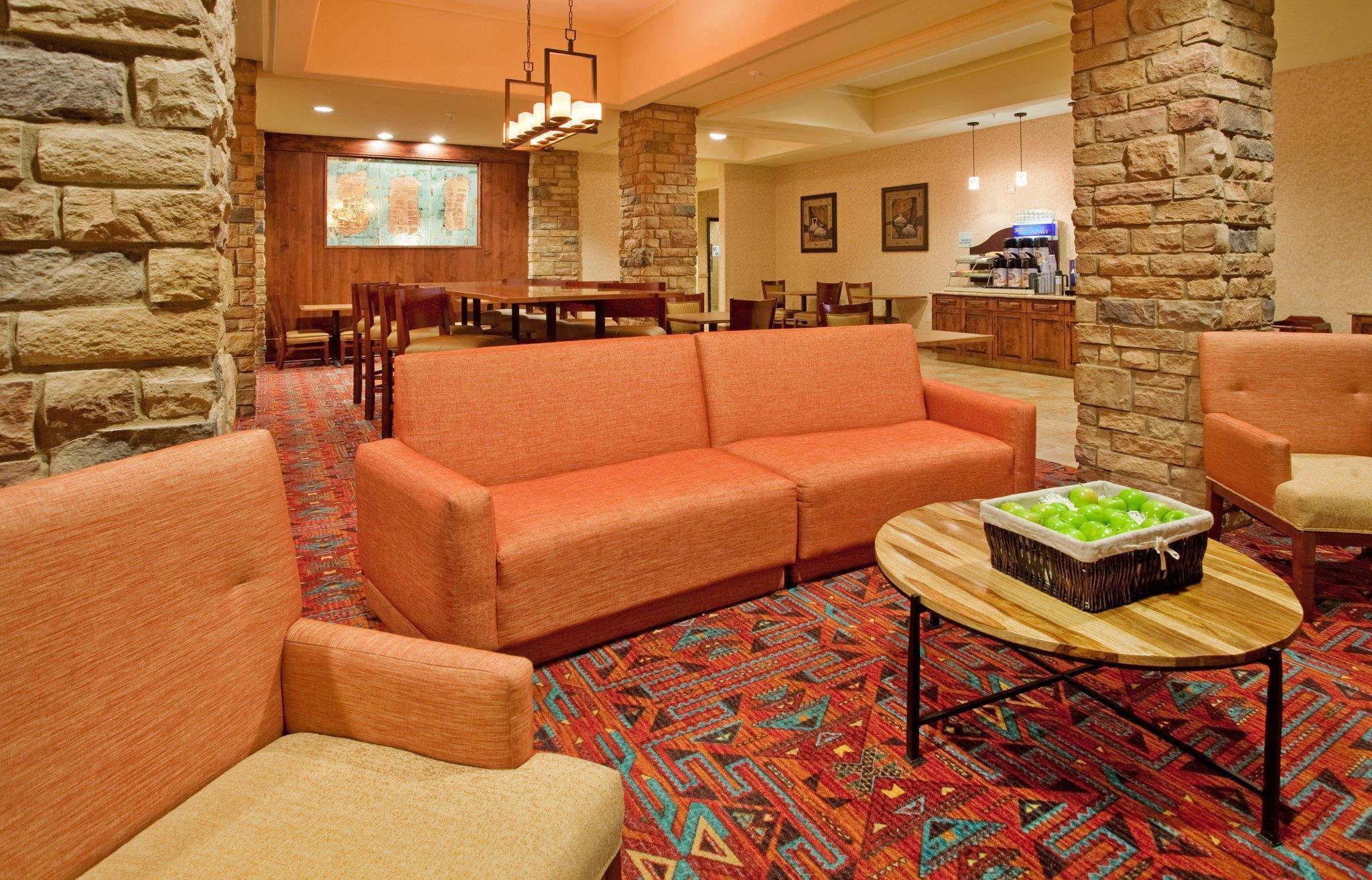 Holiday Inn Express & Suites Gallup East By Ihg Exteriör bild