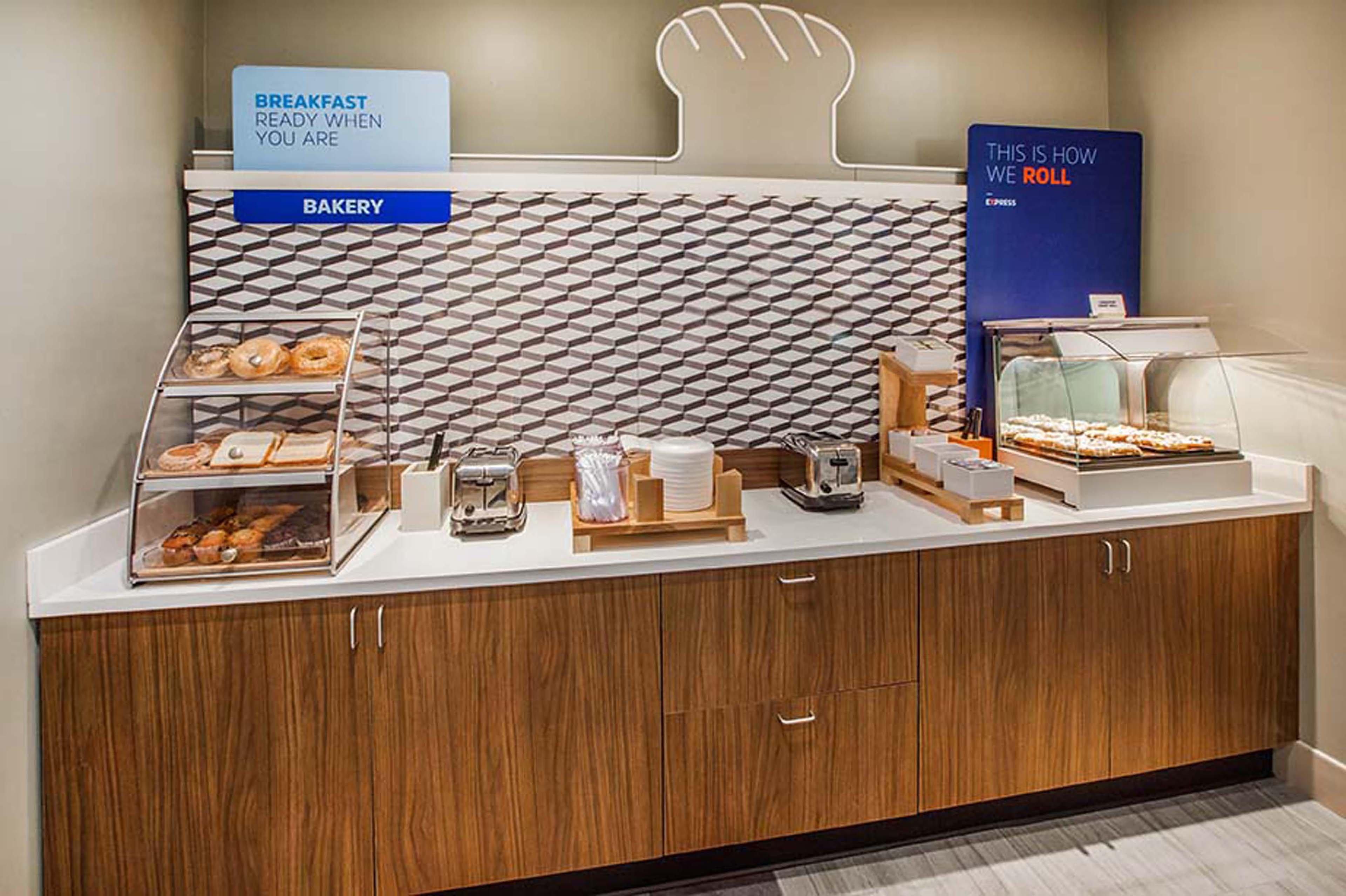 Holiday Inn Express & Suites Gallup East By Ihg Exteriör bild
