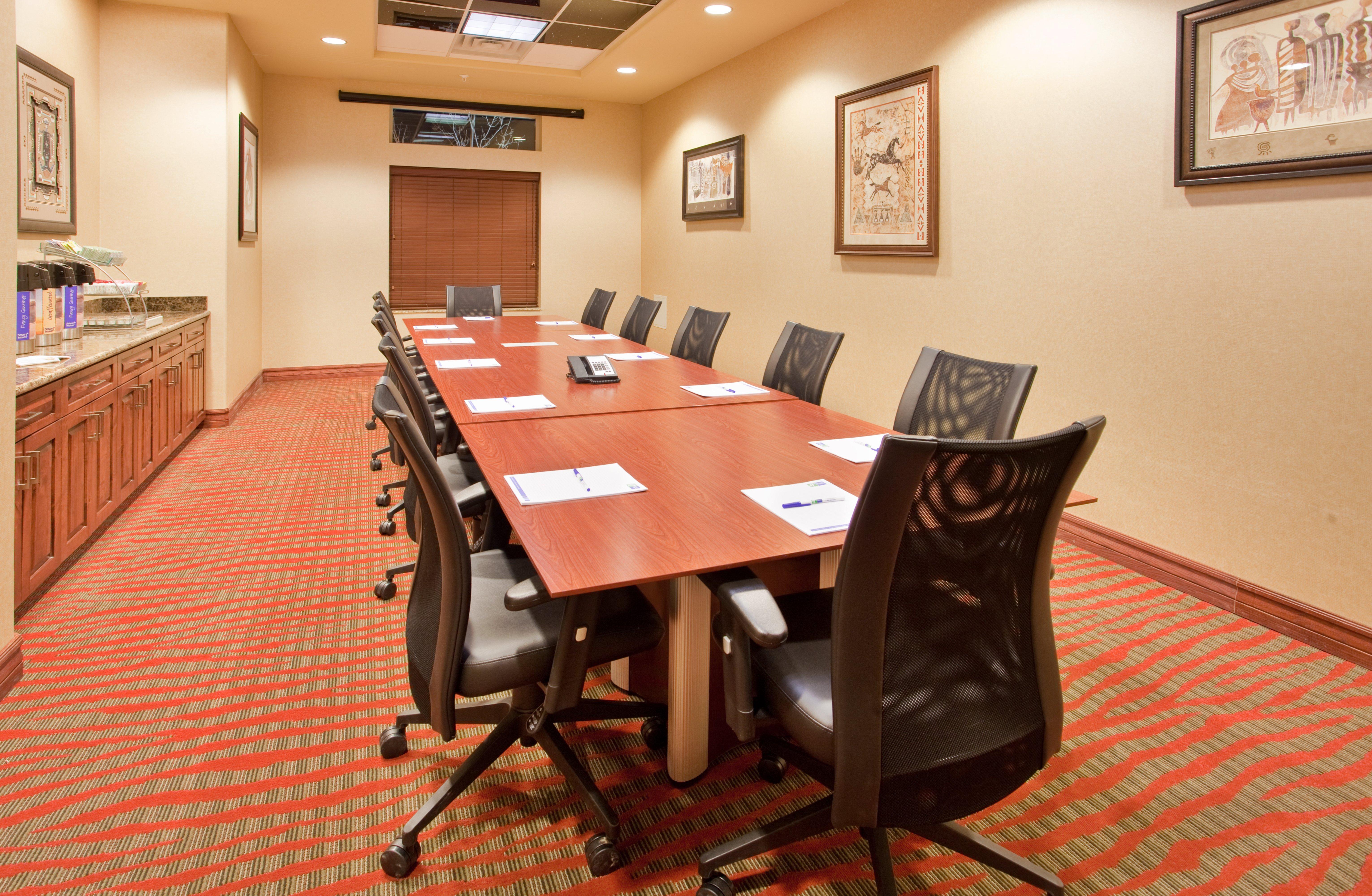 Holiday Inn Express & Suites Gallup East By Ihg Exteriör bild